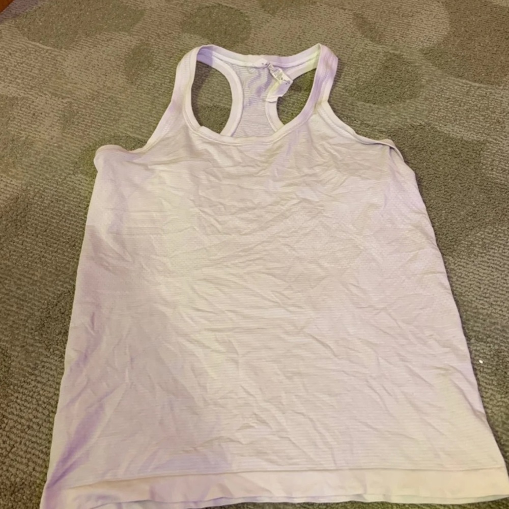 Lululemon tank no flaws